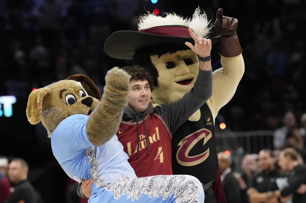 高调曝光 高调曝光