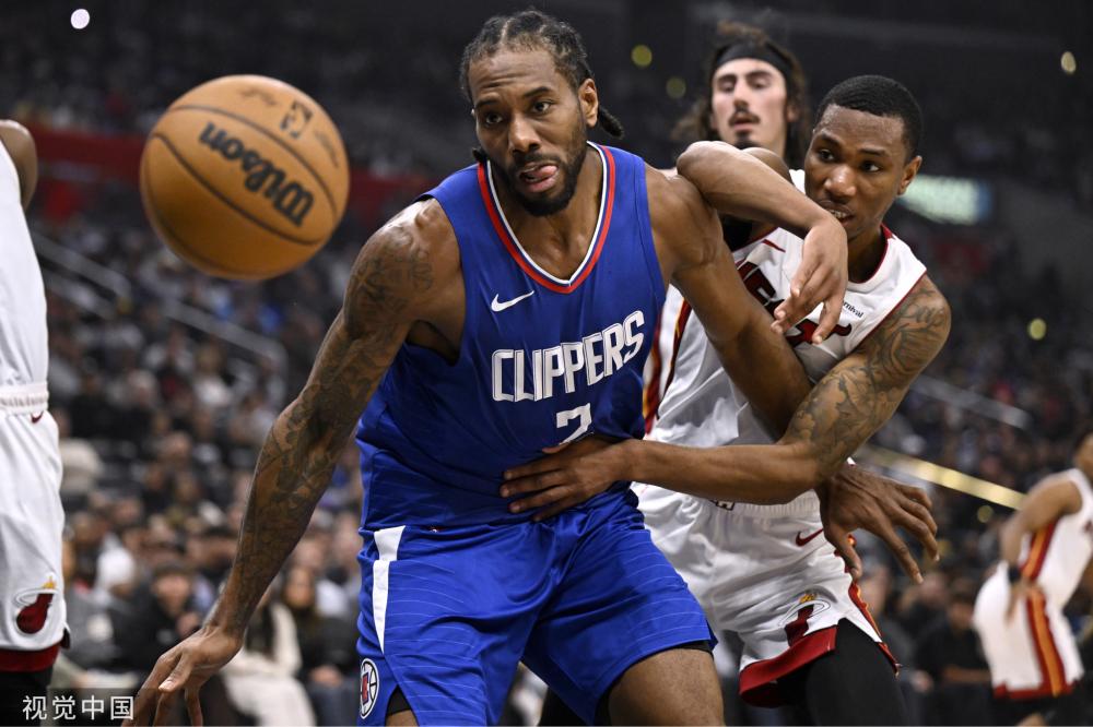 球员们不仅 球员们不仅